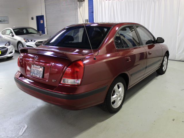Hyundai Elantra 2003 photo 4