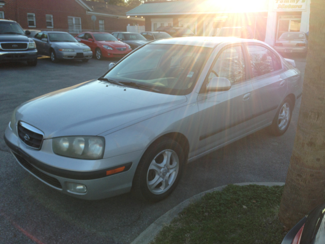 Hyundai Elantra 2003 photo 3