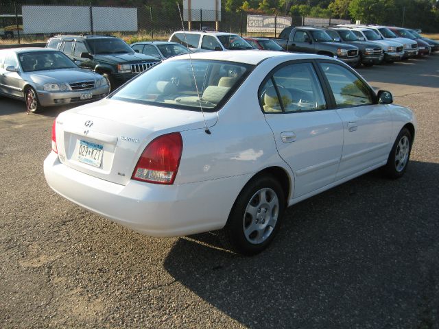 Hyundai Elantra 2003 photo 4