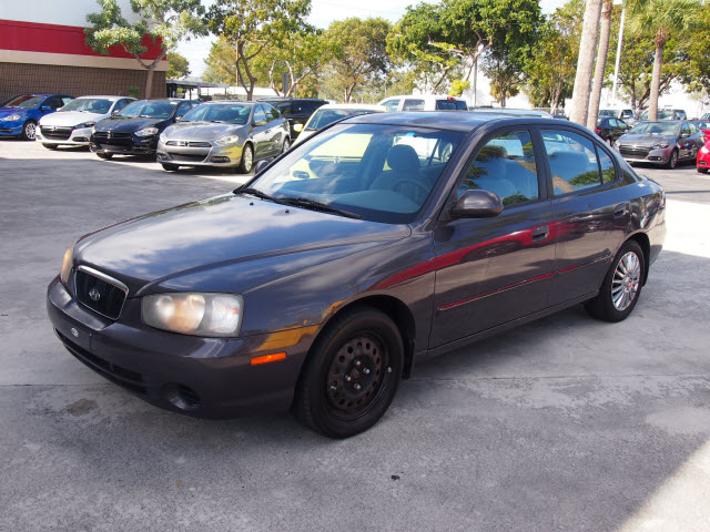 Hyundai Elantra 2003 photo 2