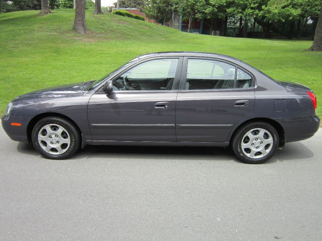 Hyundai Elantra 2003 photo 11