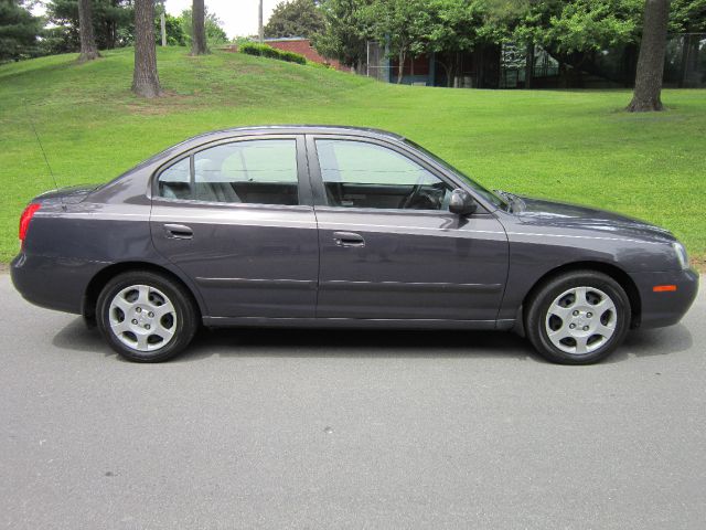Hyundai Elantra 2003 photo 3