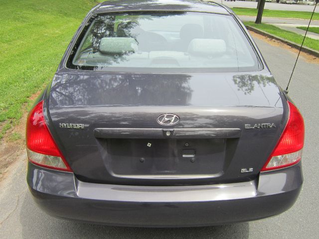 Hyundai Elantra 2003 photo 5