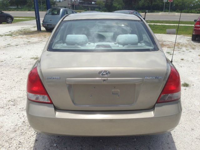 Hyundai Elantra 2003 photo 4