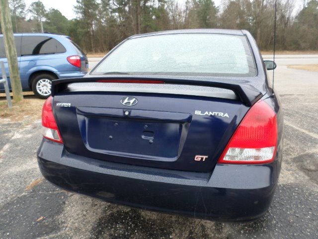 Hyundai Elantra 2003 photo 4