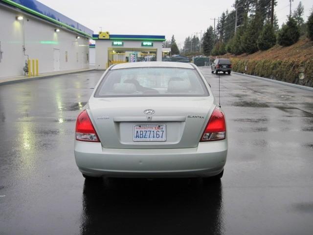 Hyundai Elantra 2003 photo 4