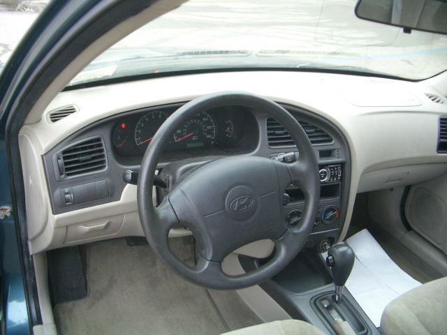 Hyundai Elantra 2003 photo 0