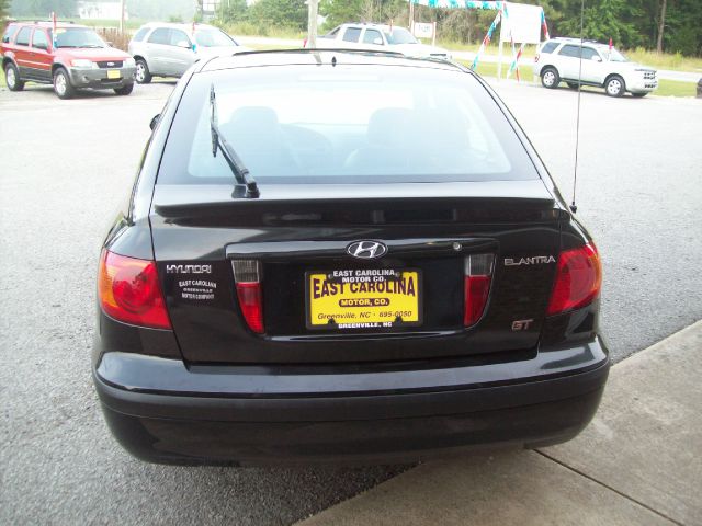 Hyundai Elantra 2003 photo 1
