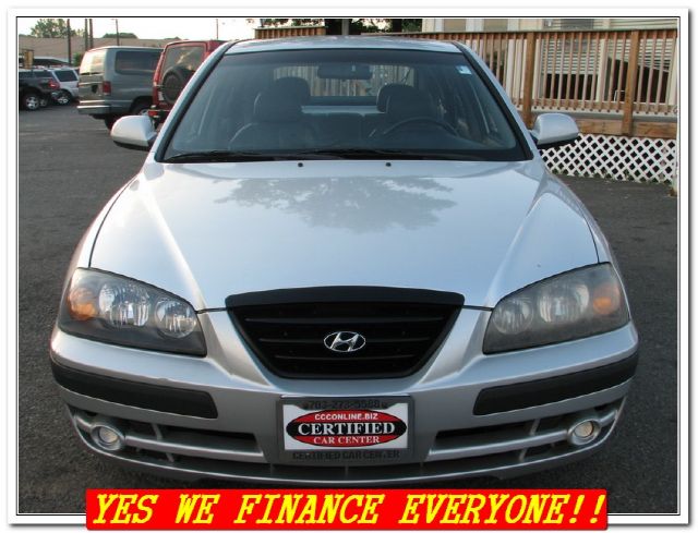 Hyundai Elantra 2004 photo 1