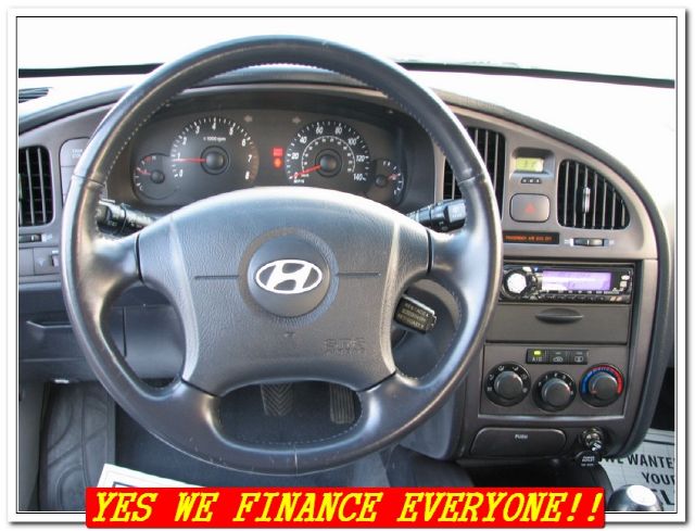 Hyundai Elantra 2004 photo 13