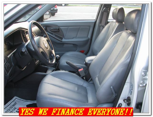 Hyundai Elantra 2004 photo 17