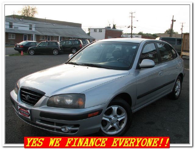 Hyundai Elantra 2004 photo 2