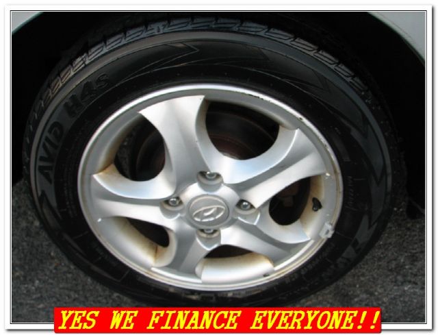 Hyundai Elantra 2004 photo 20