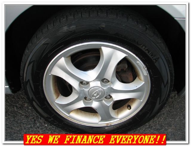 Hyundai Elantra 2004 photo 25