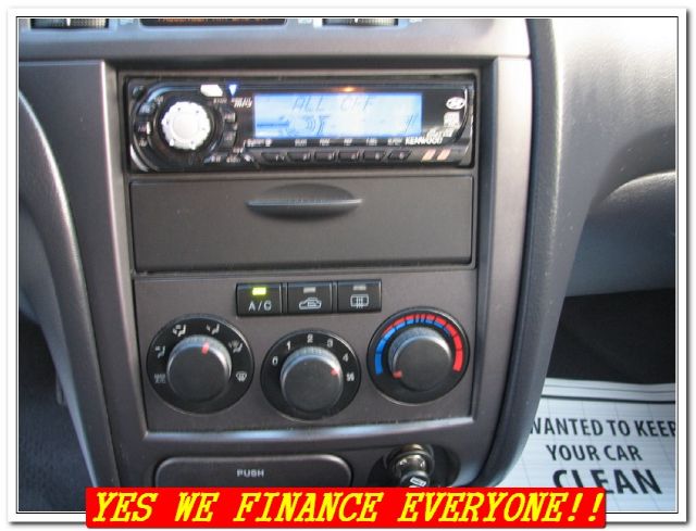 Hyundai Elantra 2004 photo 6