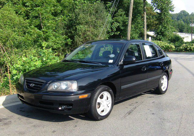 Hyundai Elantra 2004 photo 1