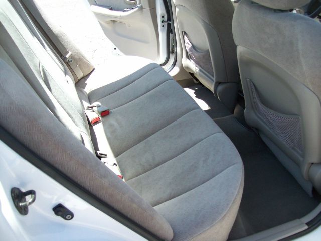 Hyundai Elantra 2004 photo 10