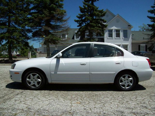 Hyundai Elantra 2004 photo 13