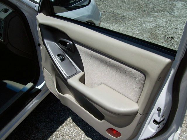 Hyundai Elantra 2004 photo 6