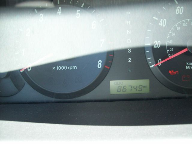 Hyundai Elantra 2004 photo 9