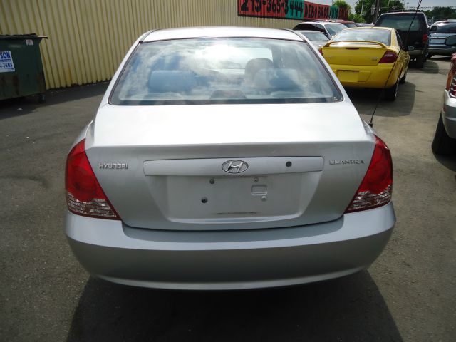 Hyundai Elantra FWD 4dr Sport Sedan
