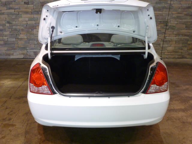 Hyundai Elantra 2004 photo 14