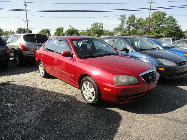 Hyundai Elantra 2004 photo 1
