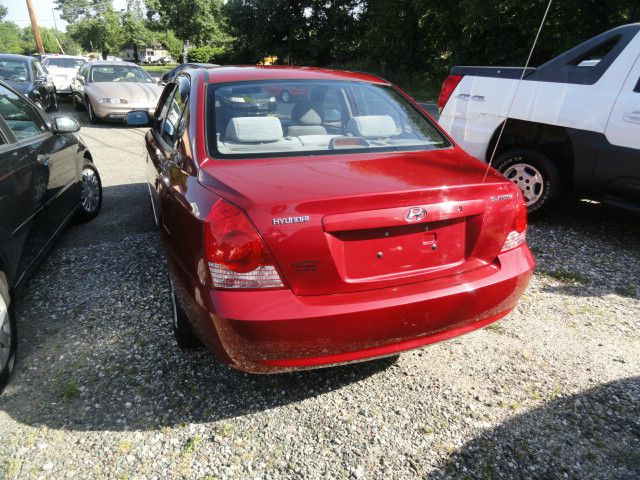 Hyundai Elantra 2004 photo 11