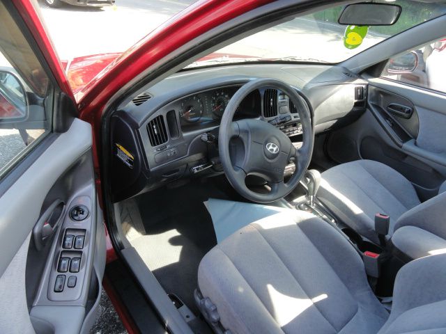 Hyundai Elantra 2004 photo 15