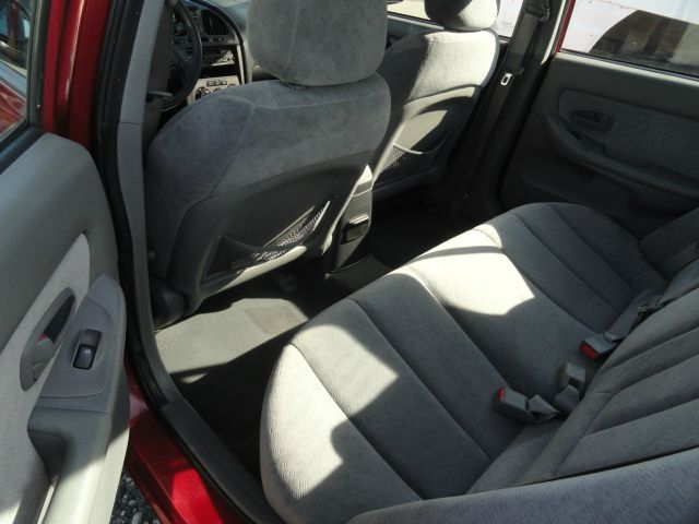 Hyundai Elantra 2004 photo 7