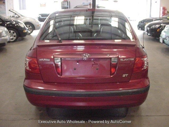 Hyundai Elantra 2004 photo 3