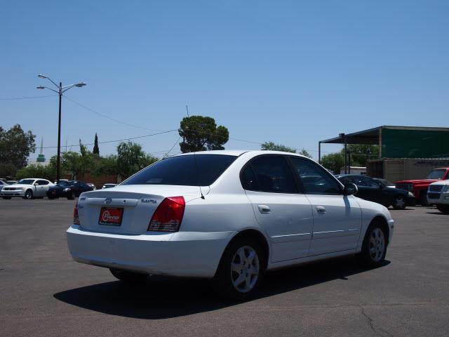 Hyundai Elantra 2004 photo 0