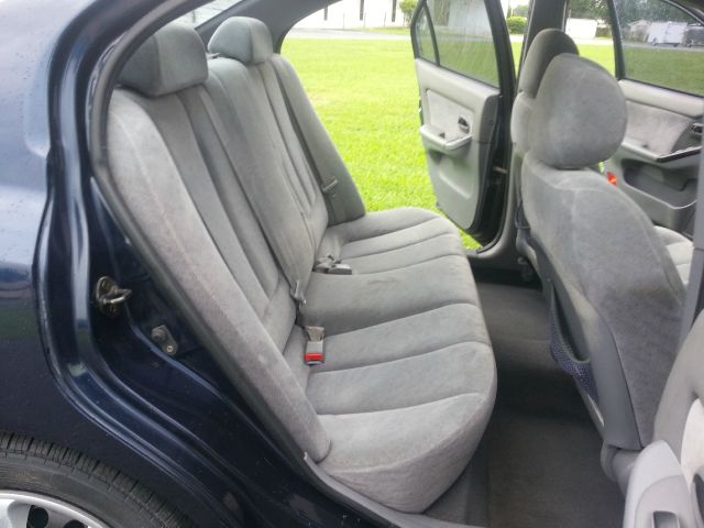 Hyundai Elantra 2004 photo 3
