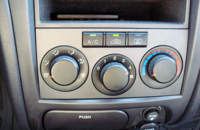 Hyundai Elantra 2004 photo 5