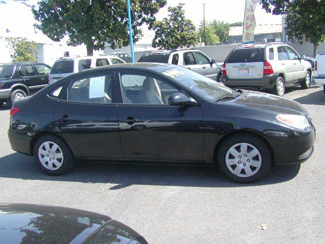 Hyundai Elantra 2004 photo 1