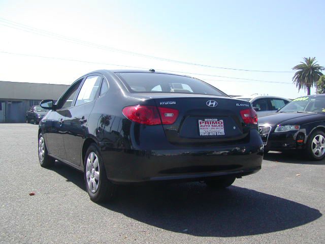 Hyundai Elantra 2004 photo 2