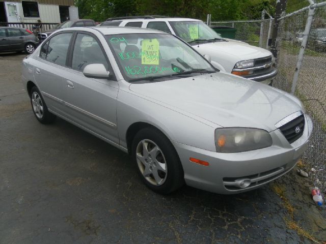 Hyundai Elantra 2004 photo 3