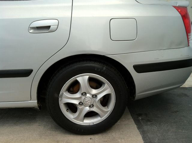 Hyundai Elantra 2004 photo 11