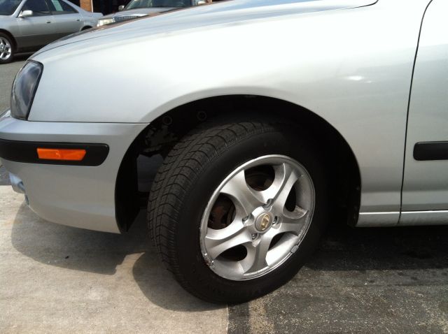Hyundai Elantra 2004 photo 12