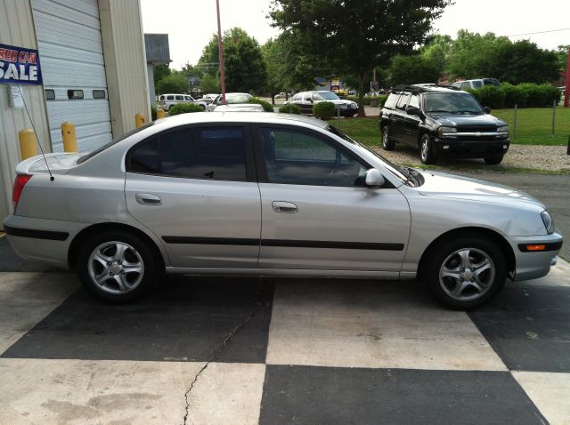 Hyundai Elantra 2004 photo 18