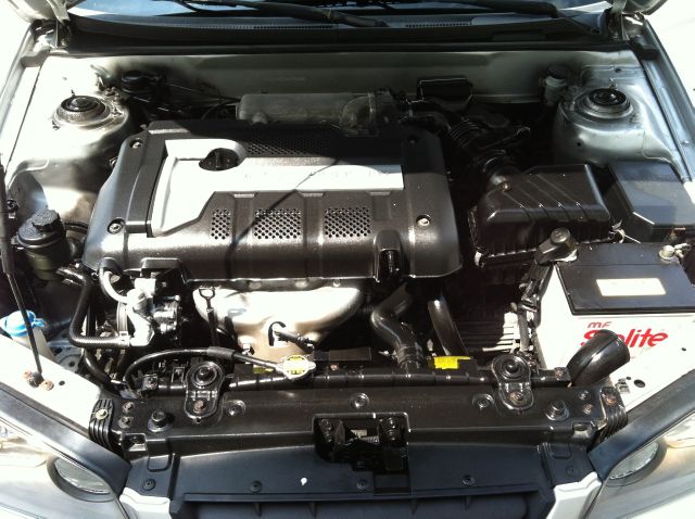 Hyundai Elantra 2004 photo 19