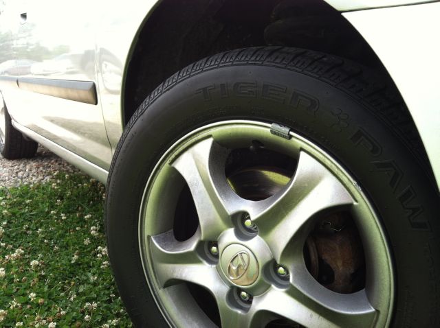 Hyundai Elantra 2004 photo 22