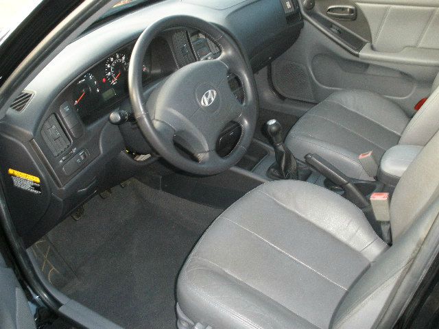 Hyundai Elantra 2005 photo 3