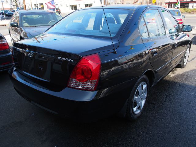 Hyundai Elantra 2005 photo 4