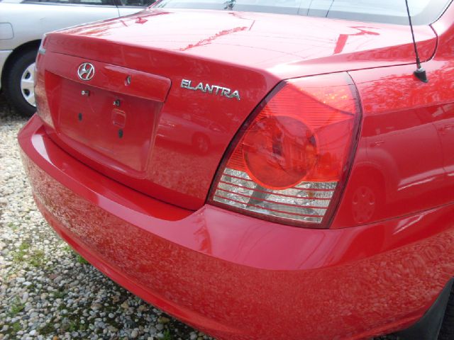 Hyundai Elantra 2005 photo 10