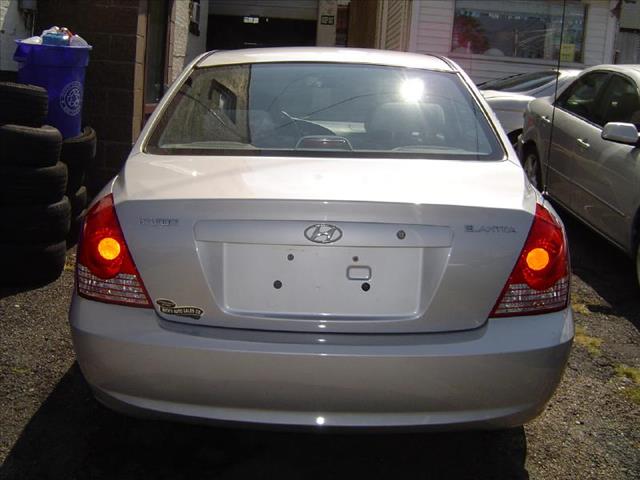 Hyundai Elantra 2005 photo 1