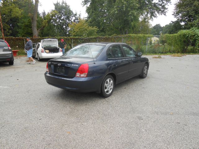 Hyundai Elantra 2005 photo 3