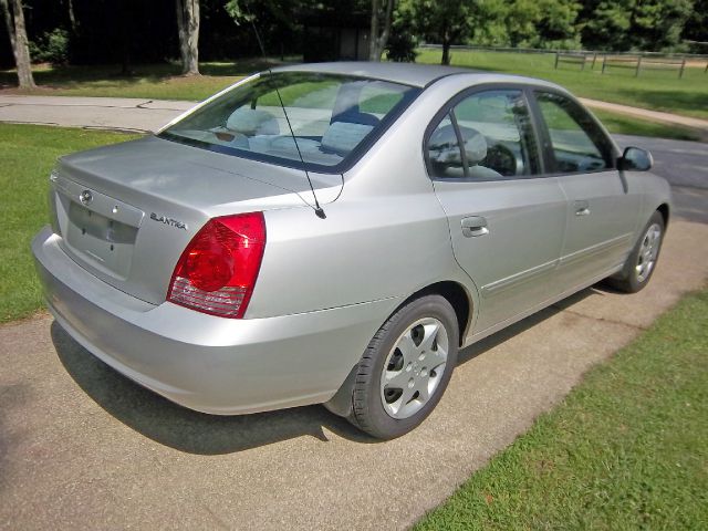 Hyundai Elantra 2005 photo 1
