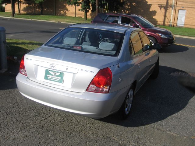 Hyundai Elantra 2005 photo 3