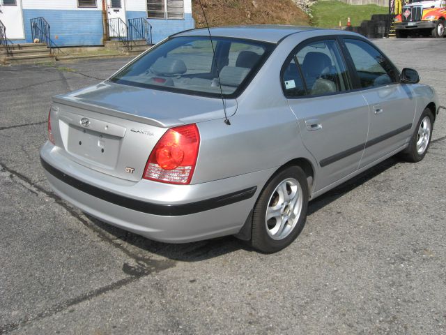 Hyundai Elantra 2005 photo 1